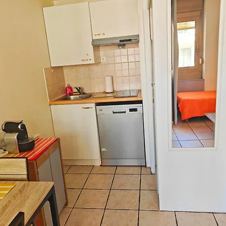 Centre Les Pins Apartment *